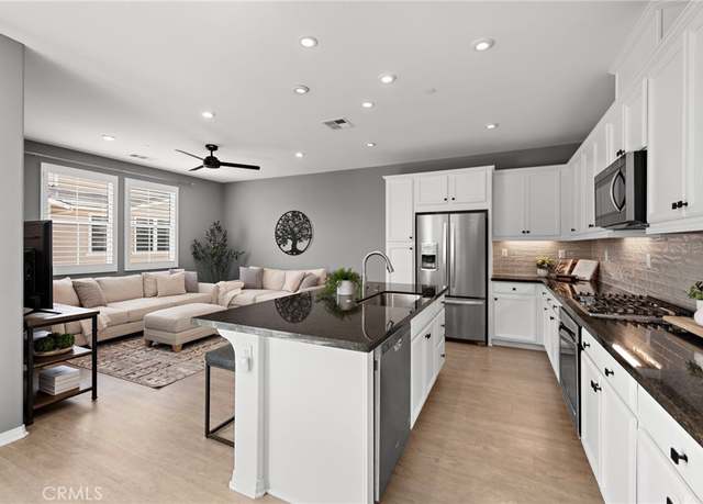 Property at 67 Concepcion St, Rancho Mission Viejo, CA 92694, 2 beds, 2.5 baths