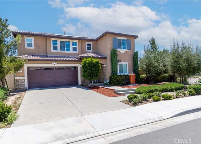 Property at 691 Black Cherry St, San Jacinto, CA 92582, 4 beds, 3 baths