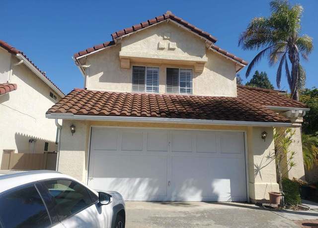 Property at 2659 Seacrest Ct, Vista, CA 92081, 4 beds, 2.5 baths