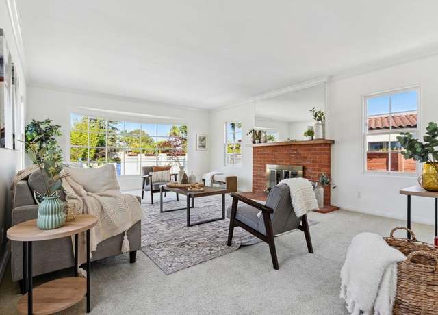 Property at 5038 Hastings Rd, San Diego, CA 92116, 3 beds, 2.5 baths