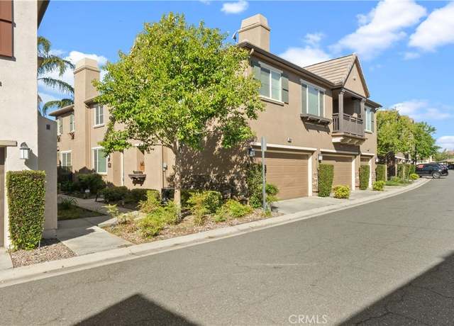 Property at 28369 Casselman Ln, Saugus, CA 91350, 3 beds, 3 baths