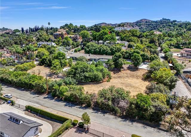 Property at 2682 S Buenos Aires Dr, Covina, CA 91724