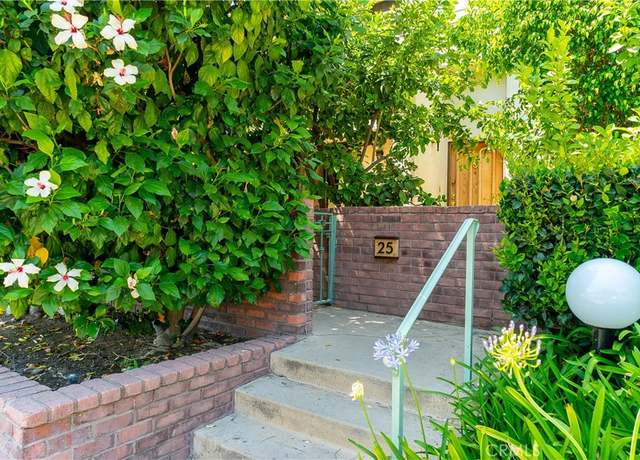 Property at 18759 Hatteras St #25, Tarzana, CA 91356, 3 beds, 2.5 baths