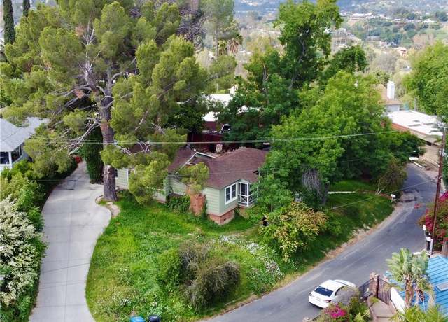 Property at 22460 Venido Rd, Woodland Hills, CA 91364, 2 beds, 2 baths