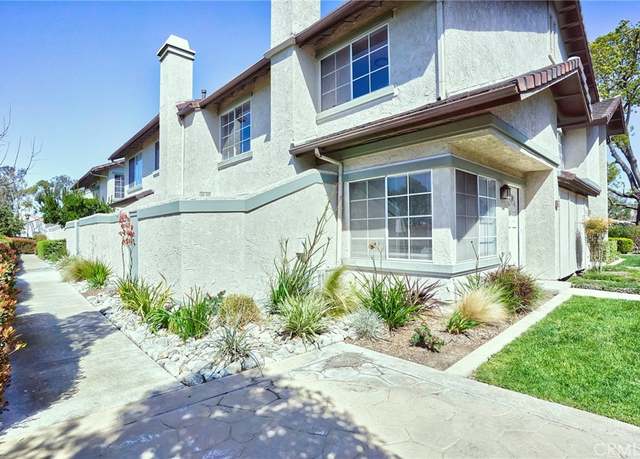 Property at 28 Columbia #18, Irvine, CA 92612, 2 beds, 2.5 baths