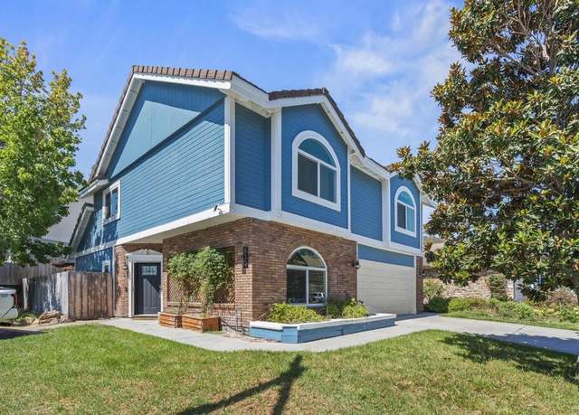 Property at 830 English Holly Ln, San Marcos, CA 92078, 3 beds, 2.5 baths