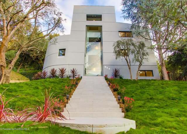 Property at 940 Burleigh Dr, Pasadena, CA 91105, 4 beds, 3.5 baths