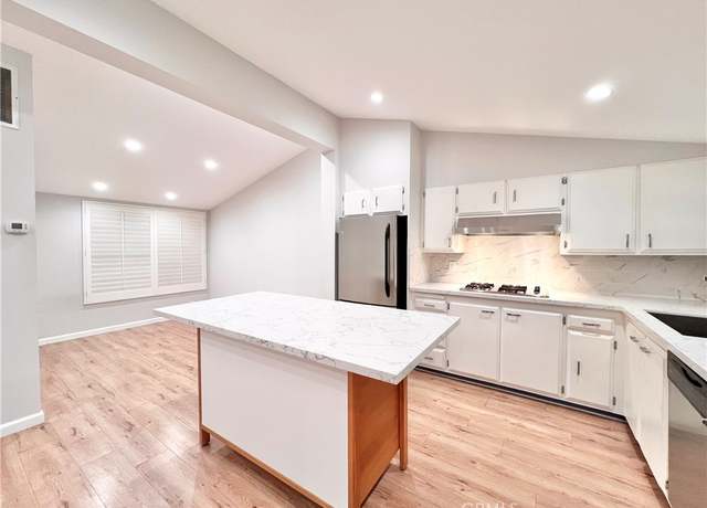 Property at 23777 Mulholland Hwy Spc 90, Calabasas, CA 91302, 3 beds, 3 baths
