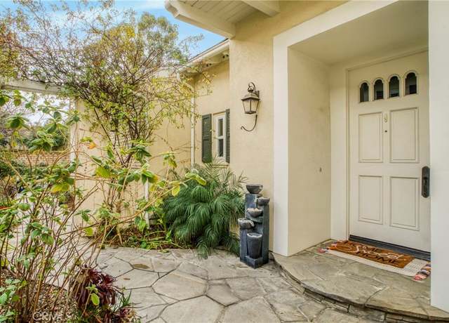 Property at 26803 Brookhollow Dr, Valencia, CA 91355, 3 beds, 3 baths