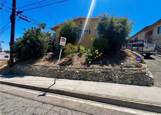 Property at 5354 De Roja Ave, Woodland Hills, CA 91364, 4 beds, 2 baths