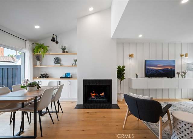 Property at 2410 Voorhees Ave #3, Redondo Beach, CA 90278, 2 beds, 2.5 baths