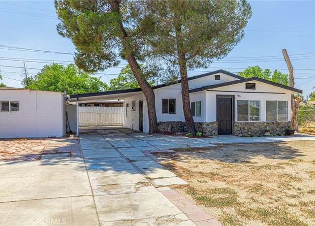 Property at 1024 W Newgrove St, Lancaster, CA 93534, 3 beds, 1 bath