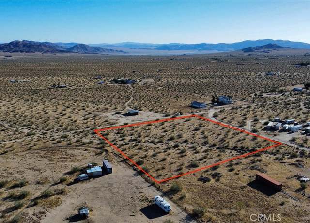 Property at 702 Bell Rd, Landers, CA 92285