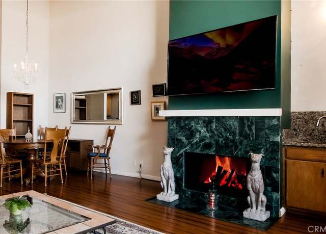 Property at 5440 Lindley Ave #310, Encino, CA 91316, 2 beds, 2 baths