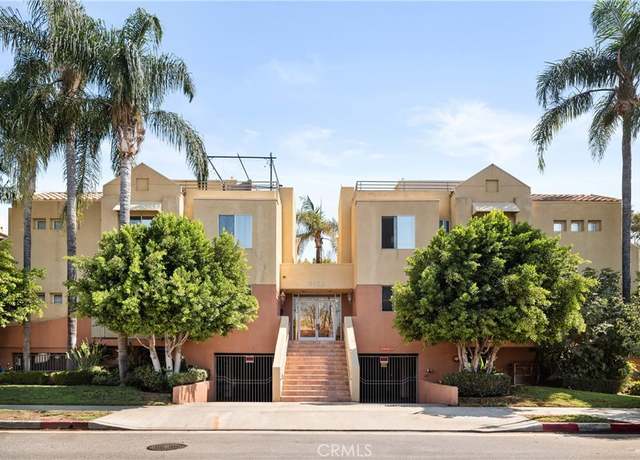 Property at 5350 Sepulveda Blvd #7, Sherman Oaks, CA 91411, 2 beds, 2.5 baths