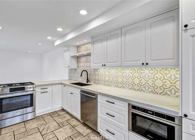 Property at 334 Tours Ln, Costa Mesa, CA 92627, 4 beds, 2.5 baths