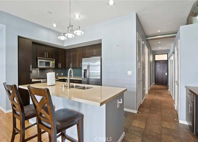 Property at 133 The Promenade N #330, Long Beach, CA 90802, 1 bed, 1 bath