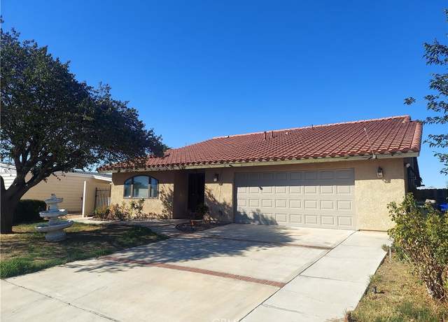 Property at 16340 Camelback Dr, Victorville, CA 92395, 3 beds, 2 baths
