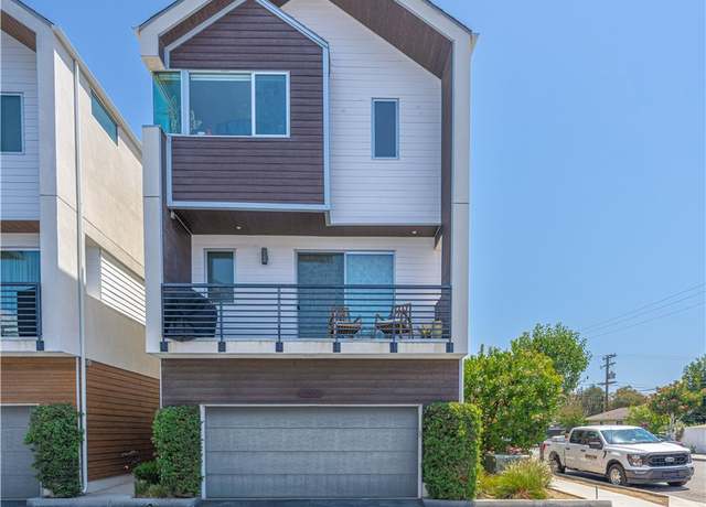 Property at 1960 Novus Pl, Costa Mesa, CA 92627, 2 beds, 2.5 baths
