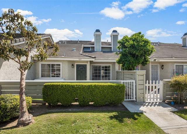 Property at 527 N Dartmouth Way #40, Anaheim, CA 92801, 2 beds, 1.5 baths