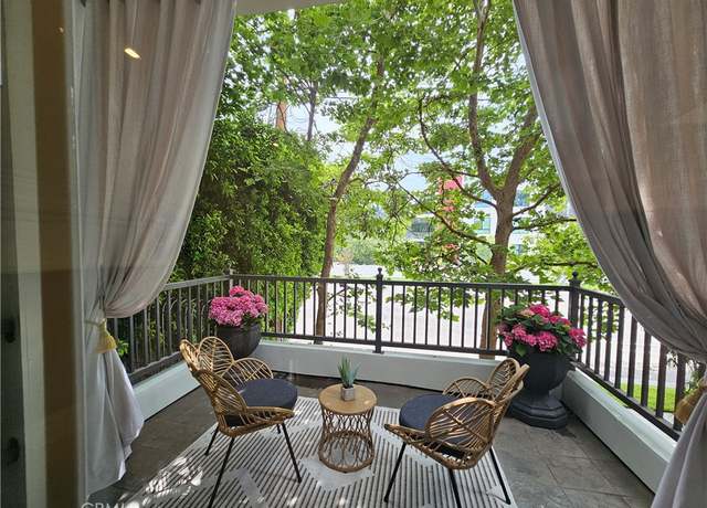 Property at 5101 Whitsett Ave #105, Valley Village, CA 91607, 3 beds, 2.5 baths