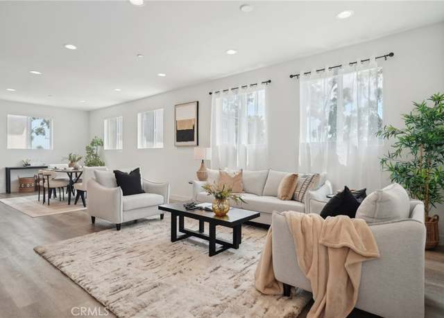 Property at 23228 Marigold Ave, Torrance, CA 90502, 4 beds, 3.5 baths