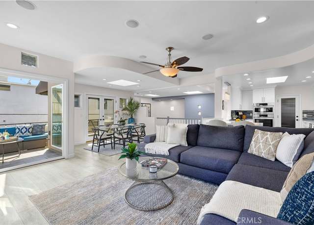 Property at 417 23rd St, Manhattan Beach, CA 90266, 3 beds, 3.5 baths