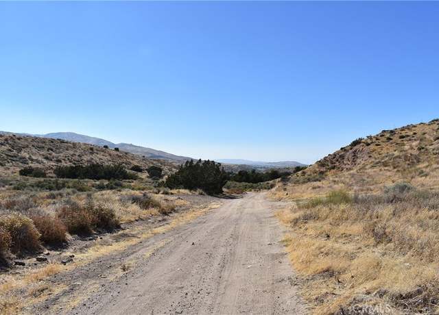 Property at 1 Carson View Ln, Palmdale, CA 93550