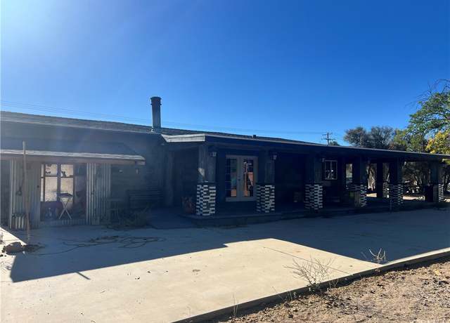 Property at 10984 Lincroft Rd, Hesperia, CA 92344, 3 beds, 2 baths