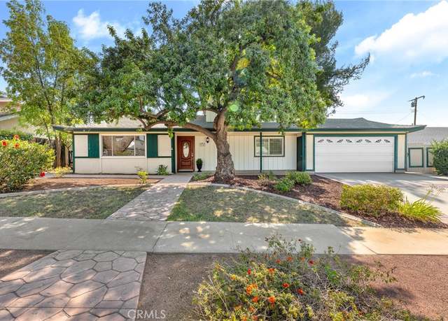 Property at 718 Robinhood Ln, Redlands, CA 92373, 4 beds, 2 baths