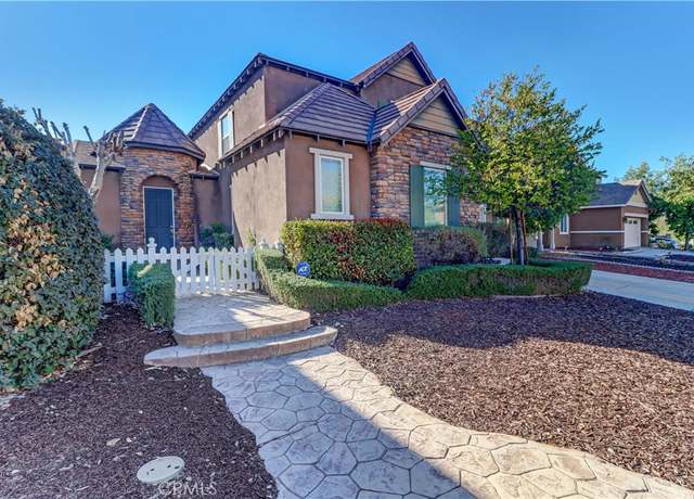 Property at 40994 Bankhall St, Lake Elsinore, CA 92532, 5 beds, 3 baths