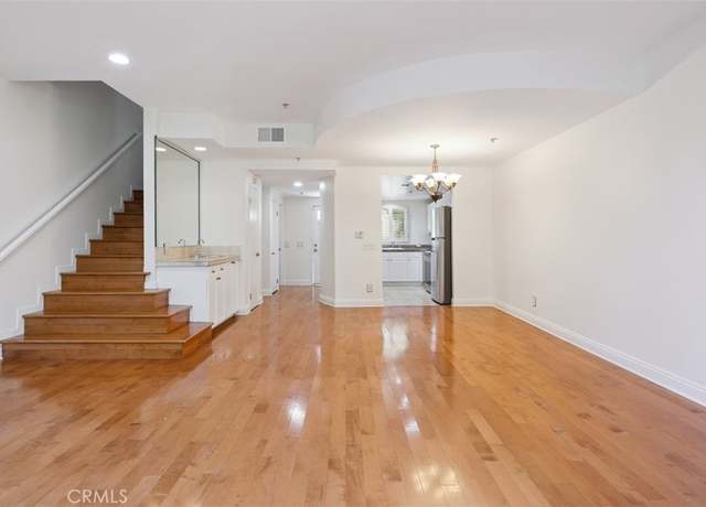 Property at 5107 Coldwater Canyon Ave #10, Sherman Oaks, CA 91423, 2 beds, 2.5 baths