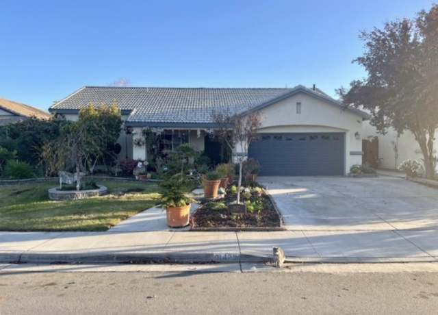 Property at 8423 Northshore Dr, Bakersfield, CA 93312, 4 beds, 2 baths