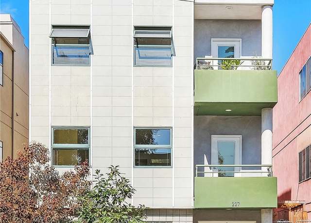 Property at 227 Market St, Venice, CA 90291, 4 beds, 6 baths