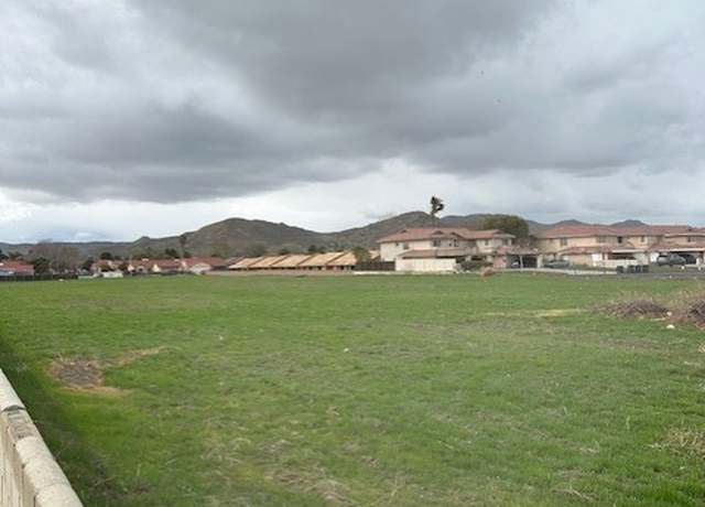 Property at 411 N Sanderson Ave, Hemet, CA 92545