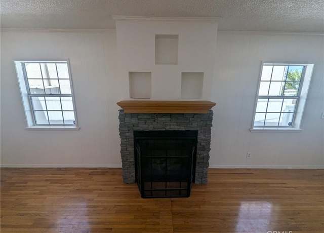 Property at 891 W Elberon Ave, San Pedro, CA 90731, 4 beds, 2.5 baths