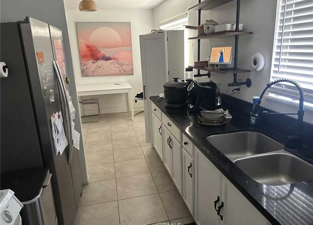 Property at 6414 East Ct, 29 Palms, CA 92277, 2 beds, 1 bath
