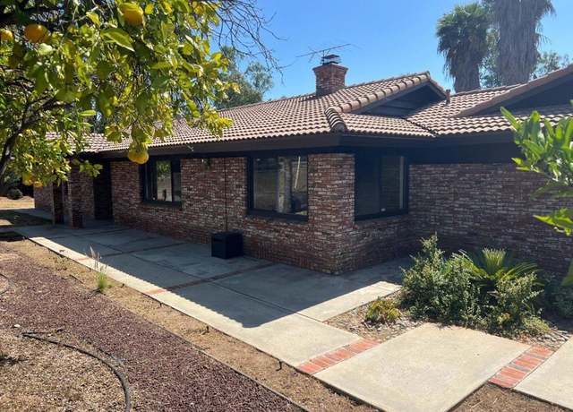 Property at 2125 Foothill Dr, Vista, CA 92084, 3 beds, 2 baths