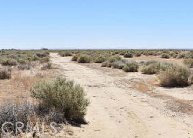 Property at 5700 W Avenue C, Lancaster, CA 93536