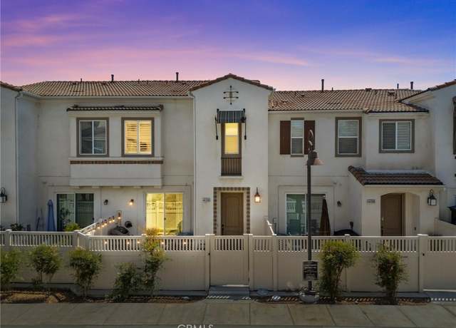 Property at 44090 Calle Luz, Temecula, CA 92592, 3 beds, 2.5 baths