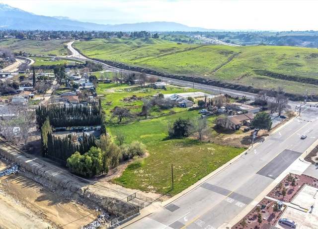 Property at 12915 14th St, Yucaipa, CA 92399