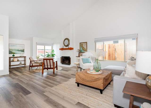 Property at 209 Rodney Ave, Encinitas, CA 92024, 4 beds, 2 baths