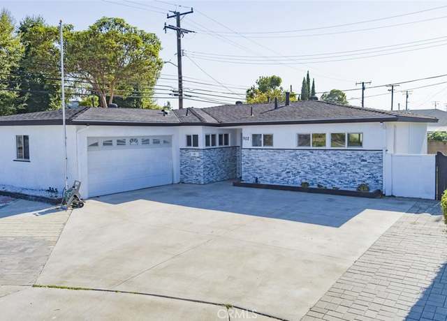Property at 902 Alene Cir, Santa Ana, CA 92703, 4 beds, 2 baths
