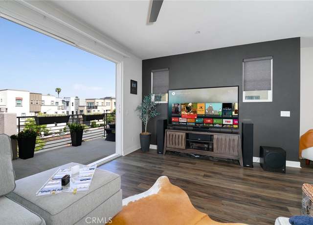 Property at 656 Daniel Freeman Cir, Inglewood, CA 90301, 4 beds, 4 baths