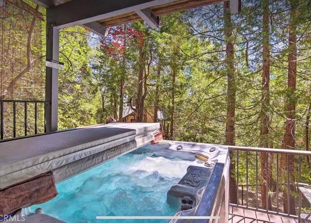 Property at 384 Primrose Cir, Lake Arrowhead, CA 92352, 4 beds, 3 baths
