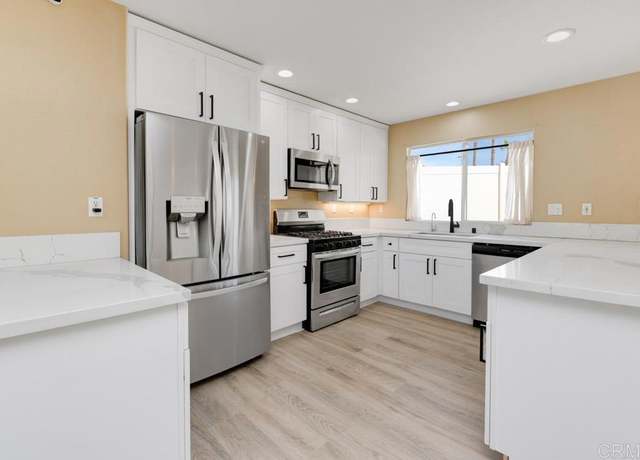 Property at 2156 Krystal Pl, Escondido, CA 92026, 4 beds, 2.5 baths
