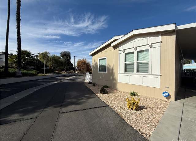 Property at 1700 S State St, Hemet, CA 92543, 3 beds, 2 baths