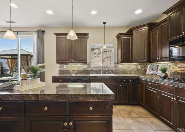 Property at 3436 Laurashawn Ln, Escondido, CA 92026, 3 beds, 2.5 baths