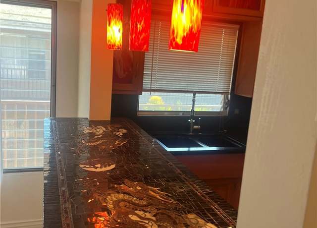 Property at 640 Elm Ave #21, Long Beach, CA 90802, 1 bed, 1 bath