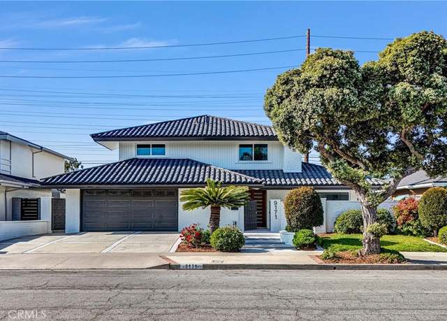 Property at 9171 Regatta Dr, Huntington Beach, CA 92646, 4 beds, 4.5 baths